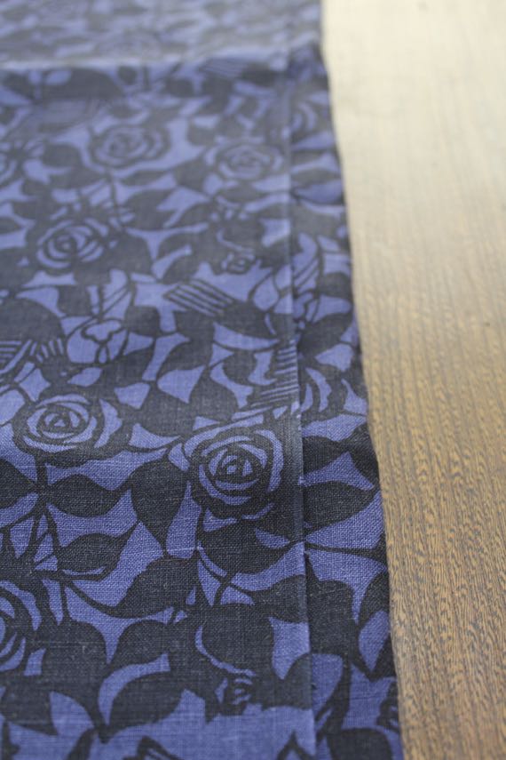 LINNETリネンプリント 薔薇と鳩 夜